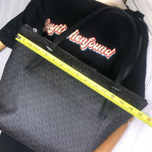 MICHAEL KORS Black Monogram Coated Canvas and Leather Shoulder Bag - Picture 12 of 17